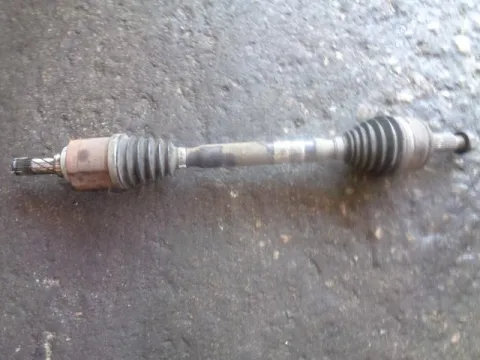 Ημιαξόνιο Εμπρός Αριστερό για RENAULT KANGOO (2009 - 2013) (KW) BE BOP 1500 (K9K806) Diesel 103 dCi Ημιαξόνιο Εμπρός Αριστερό για RENAULT KANGOO (2009 - 2013) (KW) BE BOP 1500 (K9K806) Diesel 103 dCi