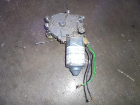 Γρύλος Παραθύρου Μοτερ Πίσω Αριστερό 2pin για AUDI 80 (1991 - 1995) (8C) (B4) Γρύλος Παραθύρου Μοτερ Πίσω Αριστερό 2pin για AUDI 80 (1991 - 1995) (8C) (B4)