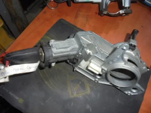 Διακόπτης Μίζας N0501882 για OPEL ASTRA (2004 - 2007) H , ZAFIRA (2005 - 2008) B Διακόπτης Μίζας N0501882 για OPEL ASTRA (2004 - 2007) H , ZAFIRA (2005 - 2008) B