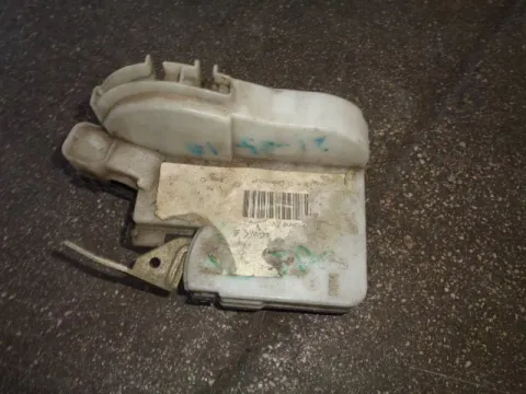 Κλειδαριά μηχανική Εμπρός Δεξιά για VW POLO (1994 - 1999) (6N1) Κλειδαριά μηχανική Εμπρός Δεξιά για VW POLO (1994 - 1999) (6N1)