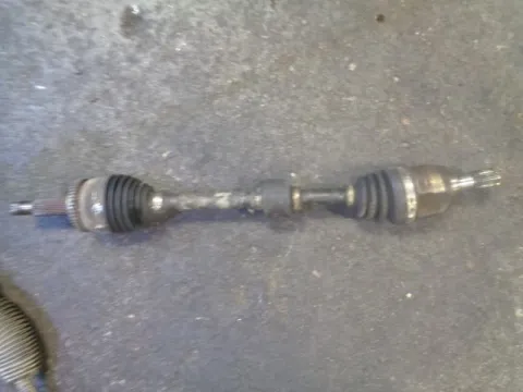 Ημιαξόνιο Εμπρός Αριστερό Με ABS για HYUNDAI i30 (2007 - 2012) Ημιαξόνιο Εμπρός Αριστερό Με ABS για HYUNDAI i30 (2007 - 2012)