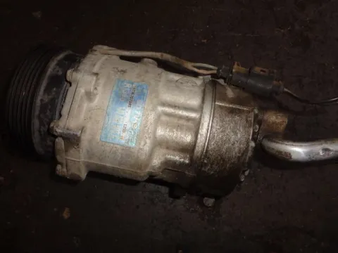 Συμπιεστής A-C (Κομπρέσορας) 1J0820803K για VW GOLF (1998 - 2004) Mk4 (1J1) , BORA (1998 - 2005) Συμπιεστής A-C (Κομπρέσορας) 1J0820803K για VW GOLF (1998 - 2004) Mk4 (1J1) , BORA (1998 - 2005)