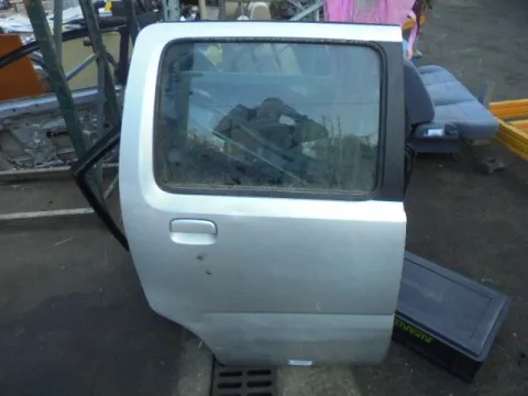 Πόρτα Πίσω Δεξιά (Λίγο Χτυπημένη) για OPEL AGILA (2000 - 2003) , (2003 - 2007) , SUZUKI WAGON R (2000 - 2003) (RB) , (2003 - 2007) (RB) *Γ* Πόρτα Πίσω Δεξιά (Λίγο Χτυπημένη) για OPEL AGILA (2000 - 2003) , (2003 - 2007) , SUZUKI WAGON R (2000 - 2003) (RB) , (2003 - 2007) (RB) *Γ*