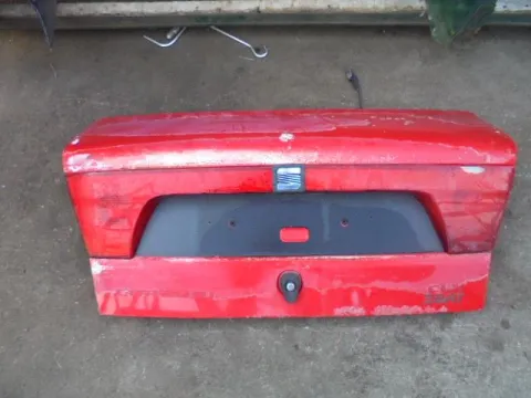 Καπό Πίσω για SEAT CORDOBA (1993 - 1995) (6K) , (1995 - 1997) (6K) *ΔΒ* Καπό Πίσω για SEAT CORDOBA (1993 - 1995) (6K) , (1995 - 1997) (6K) *ΔΒ*