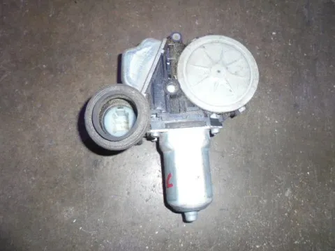 Γρύλος Παραθύρου Μοτερ Εμπρός Δεξί 7pin για TOYOTA IQ (2009 - ) (AJ1) Hatchback - 3dr Γρύλος Παραθύρου Μοτερ Εμπρός Δεξί 7pin για TOYOTA IQ (2009 - ) (AJ1) Hatchback - 3dr