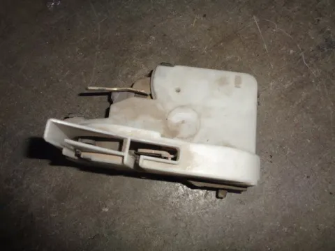 Κλειδαριά μηχανική Πίσω Αριστερή για VW GOLF (1992 - 1998) Mk3 (1H1) Ηatchback - 5dr , POLO (1994 - 1999) (6N1) Κλειδαριά μηχανική Πίσω Αριστερή για VW GOLF (1992 - 1998) Mk3 (1H1) Ηatchback - 5dr , POLO (1994 - 1999) (6N1)