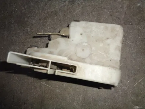 Κλειδαριά μηχανική Πίσω Αριστερή για VW GOLF (1992 - 1998) Mk3 (1H1) Ηatchback - 5dr , POLO (1994 - 1999) (6N1) Κλειδαριά μηχανική Πίσω Αριστερή για VW GOLF (1992 - 1998) Mk3 (1H1) Ηatchback - 5dr , POLO (1994 - 1999) (6N1)