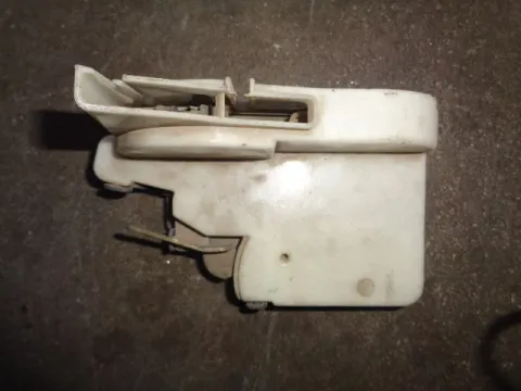 Κλειδαριά μηχανική Πίσω Δεξιά για VW GOLF (1992 - 1998) Mk3 (1H1) Ηatchback - 5dr , POLO (1994 - 1999) (6N1) Κλειδαριά μηχανική Πίσω Δεξιά για VW GOLF (1992 - 1998) Mk3 (1H1) Ηatchback - 5dr , POLO (1994 - 1999) (6N1)