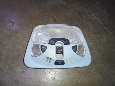Μπλαφονίερα Οροφής Κεντρική για MERCEDES M-CLASS (2005 - 2008) (W164) Μπλαφονίερα Οροφής Κεντρική για MERCEDES M-CLASS (2005 - 2008) (W164)