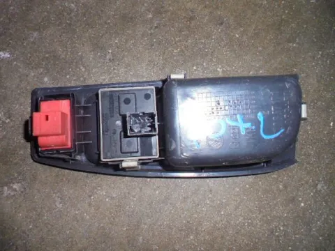 Διακόπτης Παραθύρων Κεντρικός Αριστερής 4+4Pin 5Z0867171 για VW FOX (2005 - ) (5Z1) - 