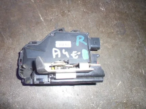Ηλεκτρομαγνητική Κλειδαριά Εμπρός Δεξιά 7pin (Κωδικός: 8E1 837 016 C) για AUDI A4 (2001 - 2005) (8H) (8E) Ηλεκτρομαγνητική Κλειδαριά Εμπρός Δεξιά 7pin (Κωδικός: 8E1 837 016 C) για AUDI A4 (2001 - 2005) (8H) (8E)