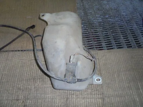 Δοχείο Υαλοκαθαριστήρων Με Μοτέρ για FIAT STILO (2001 - 2006) (192) Δοχείο Υαλοκαθαριστήρων Με Μοτέρ για FIAT STILO (2001 - 2006) (192)