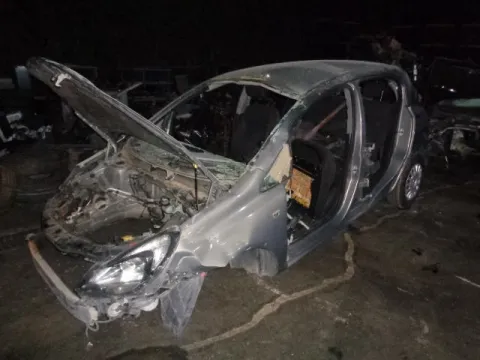 Τροπέτο Αμάξι Κουφάρι Με Πίσω Άξονα Ταμπούρο για OPEL CORSA (2011 - 2014) D *ΔΒ* -  Τροπέτο Αμάξι Κουφάρι Με Πίσω Άξονα Ταμπούρο για OPEL CORSA (2011 - 2014) D *ΔΒ* -