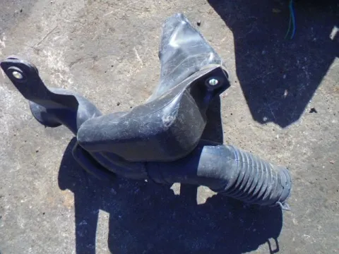 Κολάρο - Σωλήνας απο το Φιλτροκούτι για DAIHATSU TERIOS (2006 - 2009) (J200) *Δ* Κολάρο - Σωλήνας απο το Φιλτροκούτι για DAIHATSU TERIOS (2006 - 2009) (J200) *Δ*