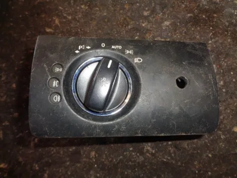 Διακόπτης Φώτων A1645450104 για MERCEDES M-CLASS (2005 - 2008) (W164) Διακόπτης Φώτων A1645450104 για MERCEDES M-CLASS (2005 - 2008) (W164)