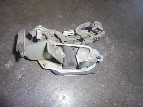 Κλειδαριά μηχανική Πίσω Δεξιά για TOYOTA STARLET (1990 - 1995) (EP80-2) Κλειδαριά μηχανική Πίσω Δεξιά για TOYOTA STARLET (1990 - 1995) (EP80-2)