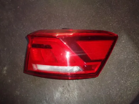 Φανάρι Πίσω Δεξί για VW T-ROC (2017 -) Φανάρι Πίσω Δεξί για VW T-ROC (2017 -)