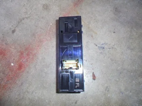 Διακόπτης Παραθύρων Κεντρικός Αριστερής 4πλος 10pin για NISSAN QASHQAI (2018 -) - 