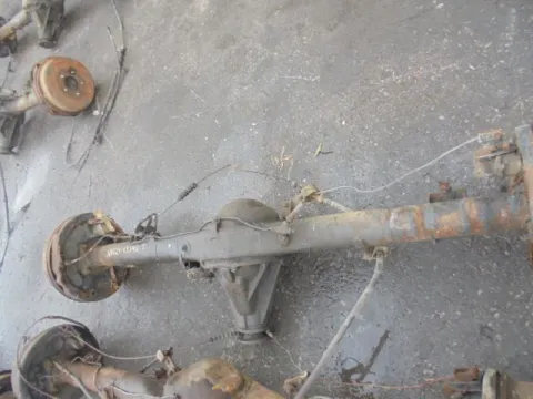 Πίσω Άξονας Ταμπούρα Με Διαφορικό για TOYOTA HI-LUX (1992 - 1997) (YN85 -110) *ΔΒ* Πίσω Άξονας Ταμπούρα Με Διαφορικό για TOYOTA HI-LUX (1992 - 1997) (YN85 -110) *ΔΒ*