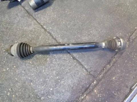 Ημιαξόνιο Εμπρός Δεξί για SEAT TOLEDO (2013 - 2018) Ημιαξόνιο Εμπρός Δεξί για SEAT TOLEDO (2013 - 2018)