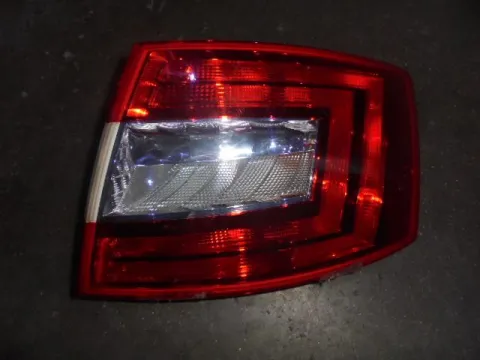 Φανάρι Πίσω Δεξί (Ελαττωματικό) για SKODA OCTAVIA (2014 - ) Hatchback - 5dr Φανάρι Πίσω Δεξί (Ελαττωματικό) για SKODA OCTAVIA (2014 - ) Hatchback - 5dr