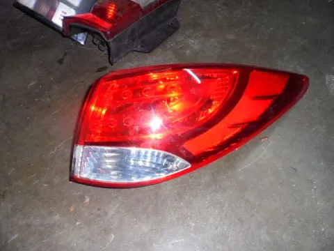 Φανάρι Πίσω Δεξί για HYUNDAI i40 (2012 - ) Φανάρι Πίσω Δεξί για HYUNDAI i40 (2012 - )