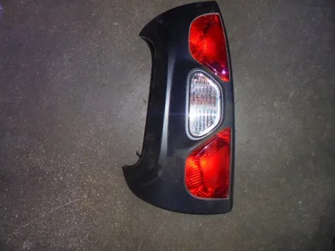Φανάρι Πίσω Αριστερό CROSS για FIAT PANDA (2012 - ) ( ) Φανάρι Πίσω Αριστερό CROSS για FIAT PANDA (2012 - ) ( )
