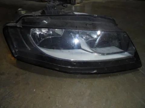 Φανάρι Εμπρός Δεξί TYC για AUDI A4 (2008 - 2011) (8K) Φανάρι Εμπρός Δεξί TYC για AUDI A4 (2008 - 2011) (8K)