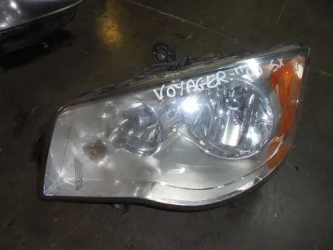 Φανάρι Εμπρός Αριστερό για CHRYSLER VOYAGER (2008 - ) IV Φανάρι Εμπρός Αριστερό για CHRYSLER VOYAGER (2008 - ) IV