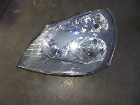 Φανάρι Εμπρός Αριστερό (Γκρι Φόντο) για RENAULT CLIO (2001 - 2005) (BB_) (CB_) ΙΜΙΤΑΣΙΟΝ Φανάρι Εμπρός Αριστερό (Γκρι Φόντο) για RENAULT CLIO (2001 - 2005) (BB_) (CB_) ΙΜΙΤΑΣΙΟΝ