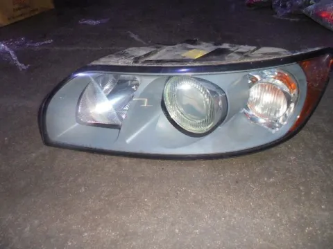 Φανάρι Εμπρός Αριστερό (Γκρι Φόντο) για VOLVO S40 (2004 - 2007) (MS) , V50 (2004 - 2007) (MW) Φανάρι Εμπρός Αριστερό (Γκρι Φόντο) για VOLVO S40 (2004 - 2007) (MS) , V50 (2004 - 2007) (MW)