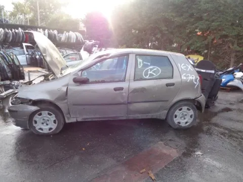 Τροπέτο Αμάξι Κουφάρι για FIAT PUNTO (1999 - 2003) (188) Ηatchback - 5dr 1201 (188A4.000) Petrol 60 *ΔΒ* -  Τροπέτο Αμάξι Κουφάρι για FIAT PUNTO (1999 - 2003) (188) Ηatchback - 5dr 1201 (188A4.000) Petrol 60 *ΔΒ* -