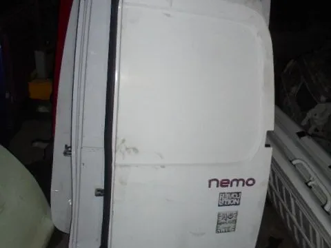 Πόρτα Πίσω Δεξιά Δίφυλλη Χ.Τζάμι για FIAT FIORINO (2008 -) , QUBO (2008 - ) , CITROEN NEMO (2008 - ) II *Γ* Πόρτα Πίσω Δεξιά Δίφυλλη Χ.Τζάμι για FIAT FIORINO (2008 -) , QUBO (2008 - ) , CITROEN NEMO (2008 - ) II *Γ*