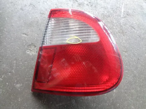 Φανάρι Πίσω Δεξί Ραγισμένο για SEAT CORDOBA (1999 - 2002) (6K) Φανάρι Πίσω Δεξί Ραγισμένο για SEAT CORDOBA (1999 - 2002) (6K)