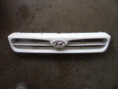Μάσκα Σήμα - Έμβλημα Εμπρός για HYUNDAI LANTRA (1990 - 1992) (J1) Μάσκα Σήμα - Έμβλημα Εμπρός για HYUNDAI LANTRA (1990 - 1992) (J1)