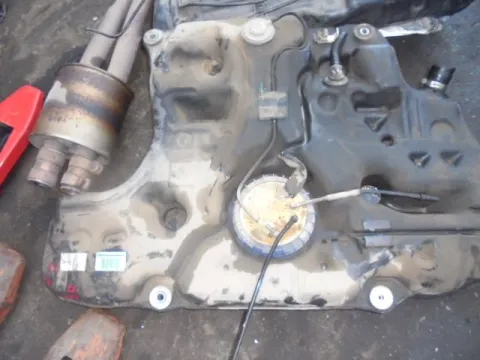 Δεξαμενή Καυσίμου (Ρεζερβουάρ) για TOYOTA AURIS (2016 - ) 1400 Turbo Diesel D-4D (90HP) *ΔΒ* Δεξαμενή Καυσίμου (Ρεζερβουάρ) για TOYOTA AURIS (2016 - ) 1400 Turbo Diesel D-4D (90HP) *ΔΒ*