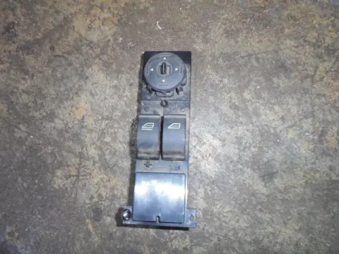 Διακόπτης Παραθύρων Κεντρικός Αριστερής 2πλος 6+7pin για FORD FOCUS (2004 - 2008) Mk2a (DA3 - C307) Διακόπτης Παραθύρων Κεντρικός Αριστερής 2πλος 6+7pin για FORD FOCUS (2004 - 2008) Mk2a (DA3 - C307)