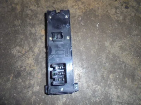 Διακόπτης Παραθύρων Κεντρικός Αριστερής 2πλος 6+7pin για FORD FOCUS (2004 - 2008) Mk2a (DA3 - C307) - 