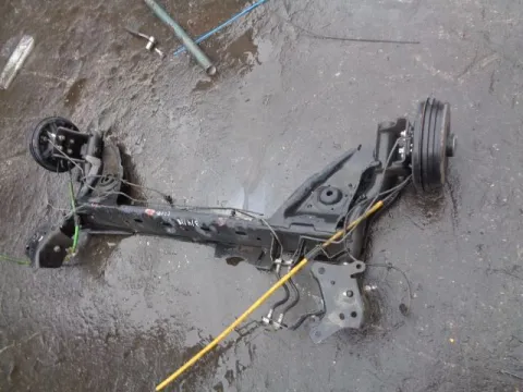 Πίσω Άξονας Ταμπούρα -ABS για RENAULT CLIO (2006 - 2009) (BR_) (CR_) *ΔΒ* Πίσω Άξονας Ταμπούρα -ABS για RENAULT CLIO (2006 - 2009) (BR_) (CR_) *ΔΒ*