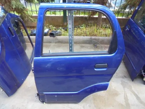 Πόρτα Πίσω Αριστερή για DAIHATSU TERIOS (2000 - 2005) (J102) *Ε* Πόρτα Πίσω Αριστερή για DAIHATSU TERIOS (2000 - 2005) (J102) *Ε*