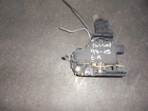 Ηλεκτρομαγνητική Κλειδαριά Εμπρός Δεξιά 8Pin για VW PASSAT (1997 - 2000) (3B2) , (2000 - 2005) (3B3) Ηλεκτρομαγνητική Κλειδαριά Εμπρός Δεξιά 8Pin για VW PASSAT (1997 - 2000) (3B2) , (2000 - 2005) (3B3)