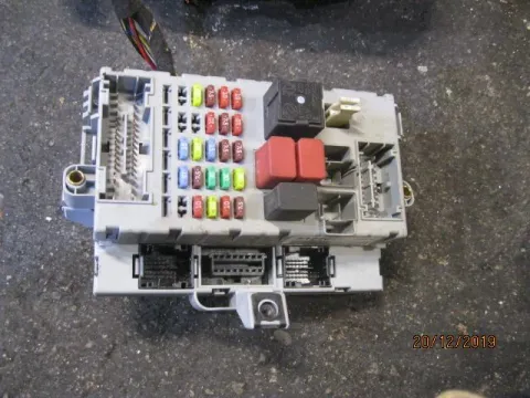Ασφαλειοθήκη Μηχανής 51770621 NPL για FIAT DOBLO (2006 - 2009) (119) Combi , (2006 - 2009) (223) Cargo , PUNTO (2003 - 2008) (188) Ασφαλειοθήκη Μηχανής 51770621 NPL για FIAT DOBLO (2006 - 2009) (119) Combi , (2006 - 2009) (223) Cargo , PUNTO (2003 - 2008) (188)