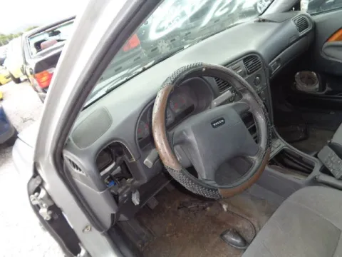 Τροπέτο Αμάξι κομπλέ Με Χαλασμενη Μηχανή και με Σασμάν για VOLVO S40 (2000 - 2003) (VS) Sedan - 4dr 1600 (B4164 S2) Petrol 109 *ΔΒ* -  Τροπέτο Αμάξι κομπλέ Με Χαλασμενη Μηχανή και με Σασμάν για VOLVO S40 (2000 - 2003) (VS) Sedan - 4dr 1600 (B4164 S2) Petrol 109 *ΔΒ* -