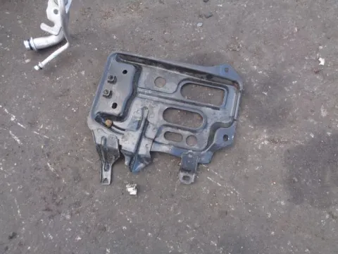 Βάση Μπαταρίας για TOYOTA COROLLA (2016 - ) *Δ* Βάση Μπαταρίας για TOYOTA COROLLA (2016 - ) *Δ*