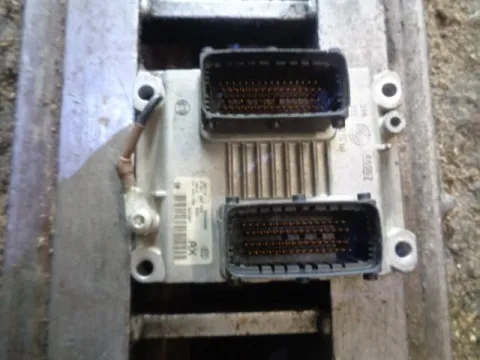 Εγκέφαλος Κινητήρα 24443796 για OPEL CORSA (2000 - 2004) C , (2004 - 2006) C ΤΕΛΑΡΟ 2*245231 - 