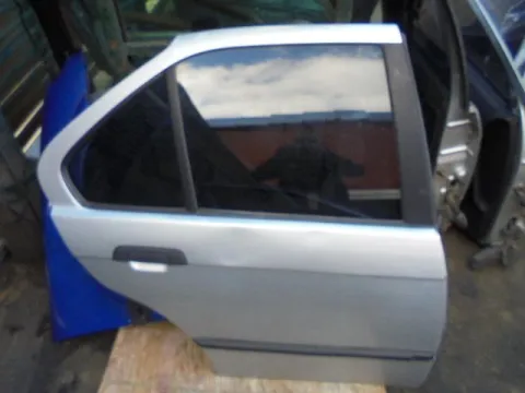 Πόρτα Πίσω Δεξιά για BMW 3 Series (1995 - 2000) (E36 F-L) (E36) Sedan - 4dr Πόρτα Πίσω Δεξιά για BMW 3 Series (1995 - 2000) (E36 F-L) (E36) Sedan - 4dr