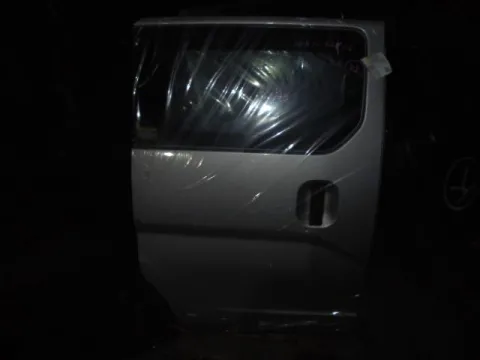 Πόρτα Δεξιά Συρόμενη Με Τζάμι για NISSAN NV200-EVALIA (2010 - ) Πόρτα Δεξιά Συρόμενη Με Τζάμι για NISSAN NV200-EVALIA (2010 - )