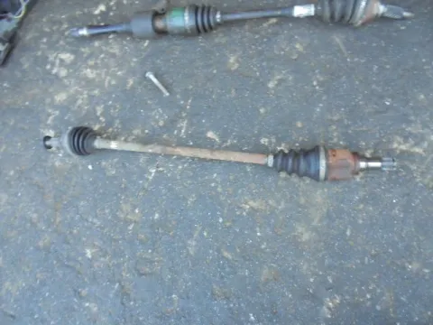 Ημιαξόνιο Εμπρός Δεξί Με ABS για TOYOTA AYGO (2005 - 2009) (B10)