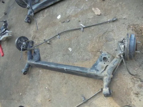 Πίσω Άξονας Ταμπούρα για SUZUKI BALENO (1998 - 2001) (SY) *ΔΒ* Πίσω Άξονας Ταμπούρα για SUZUKI BALENO (1998 - 2001) (SY) *ΔΒ*