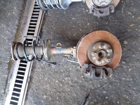 Άκρο Πλήρες Εμπρός Αριστερό Με ABS για TOYOTA AVENSIS (2003 - 2006) (T250) Άκρο Πλήρες Εμπρός Αριστερό Με ABS για TOYOTA AVENSIS (2003 - 2006) (T250)